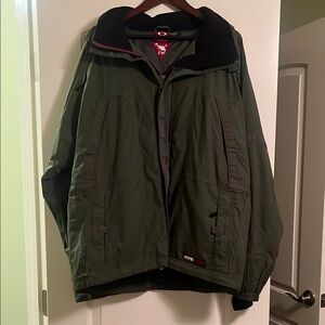 Oakley Green Technical Raincoat Water-Resistant